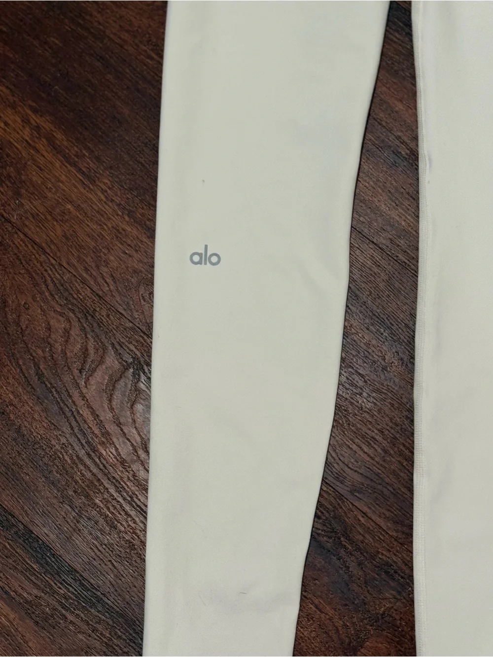 Alo Yoga size small High-Waist white Leggings